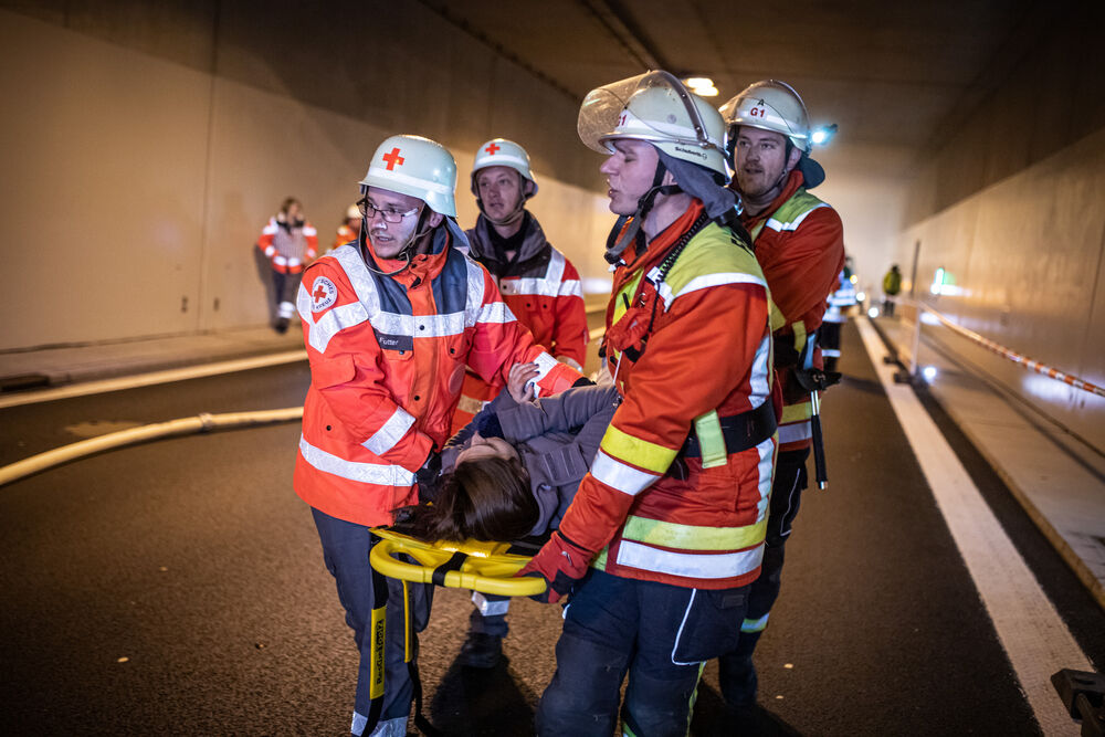 Tödliche Amokfahrt - Auto rast in Gruppe Kinder! - Amokfahrer für schuldfähig erklärt!