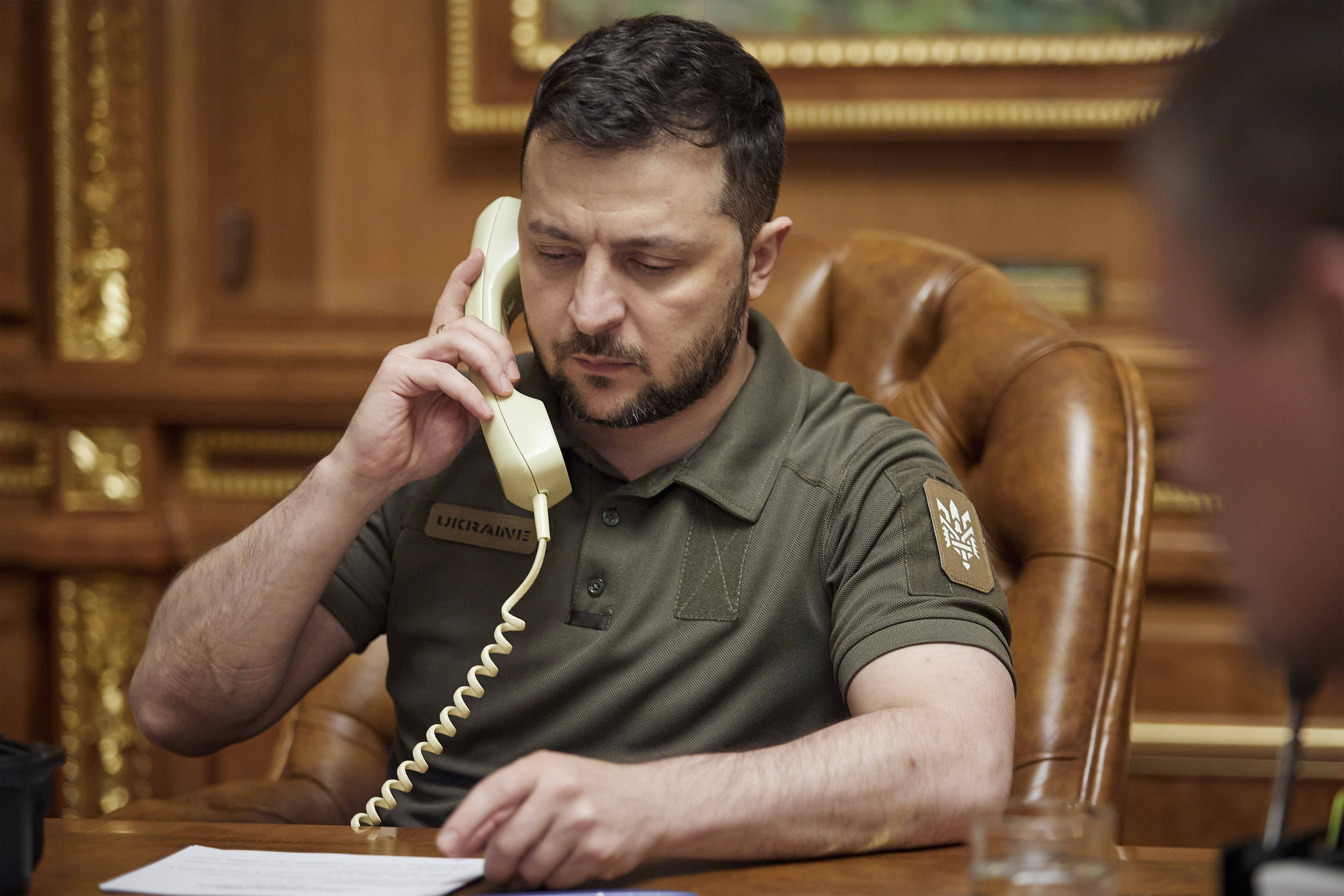 Ukraine will 500.000 neue Soldaten einberufen - Um Putins Armee zu stoppen!