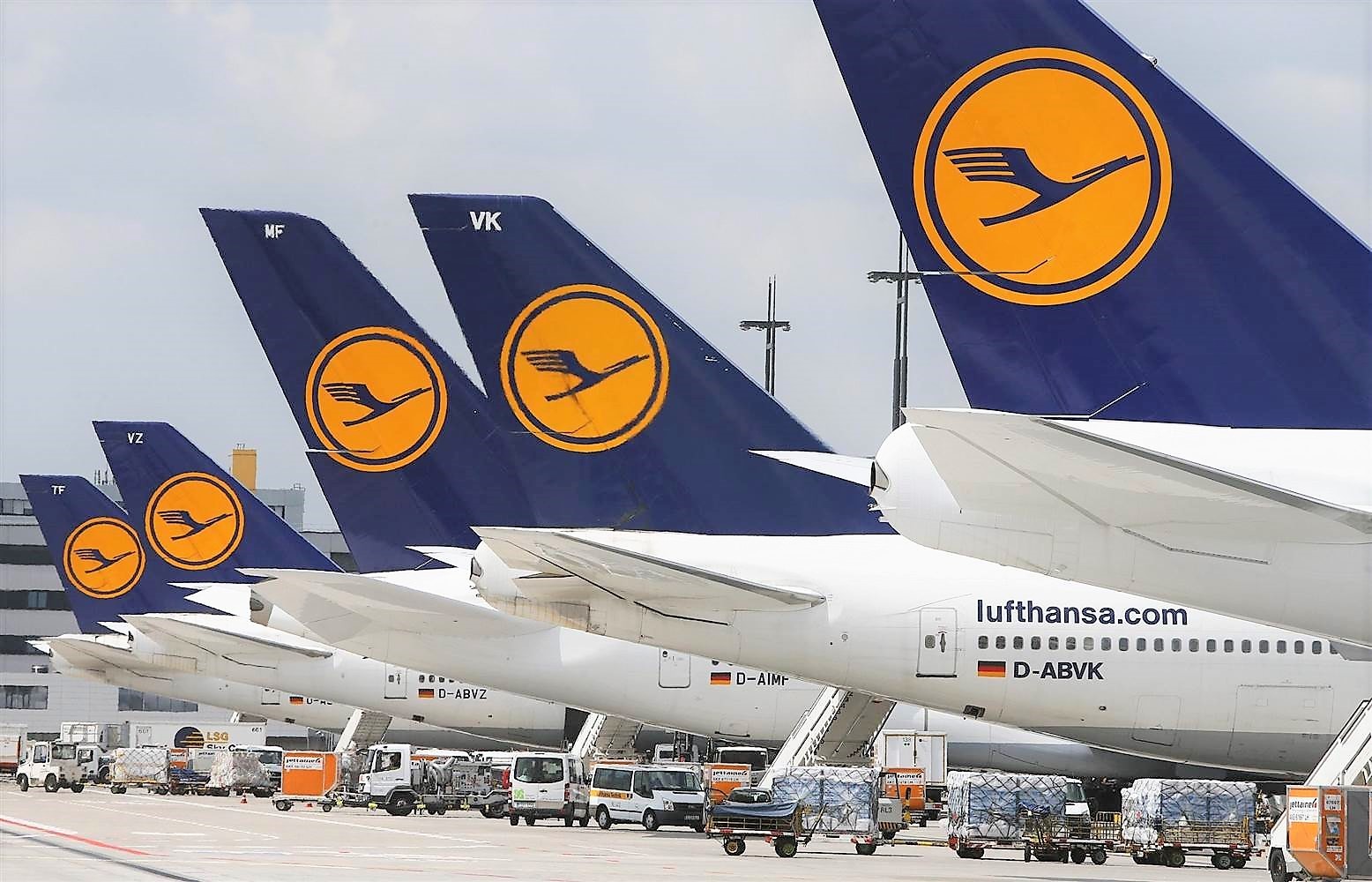 Lufthansa-Maschine muss Notlanden! Vorfall im Cockpit zwingt Maschine auf den Boden!