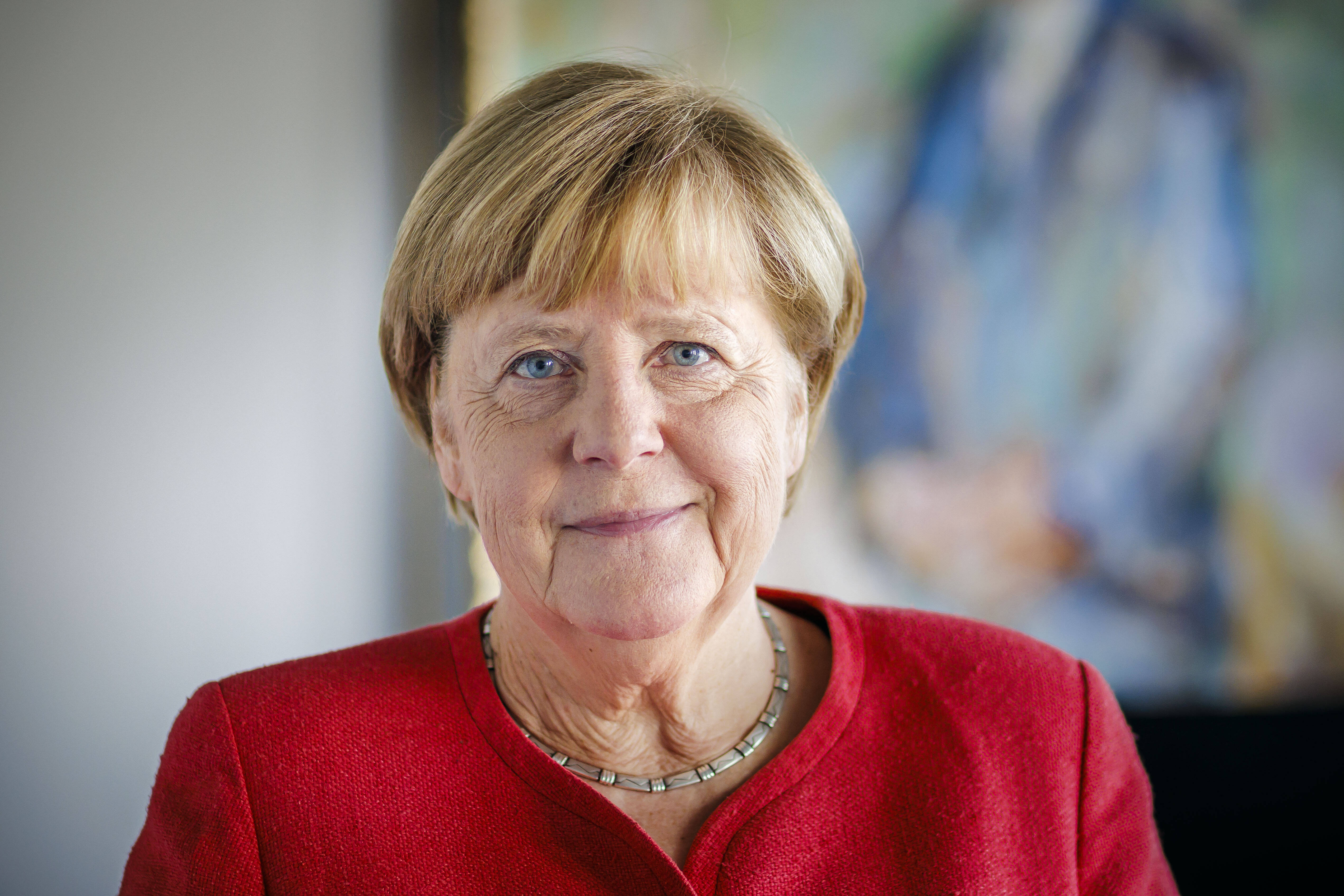 Angela Merkel - Neuer Job! das hätte wirklich niemand erwartet!