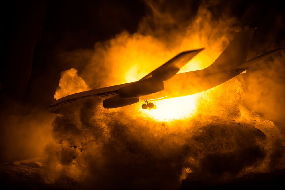 Flugzeugabsturz am Vatertag! Tödlicher Absturz über Deutschland in der Nähe eines Flugplatzes